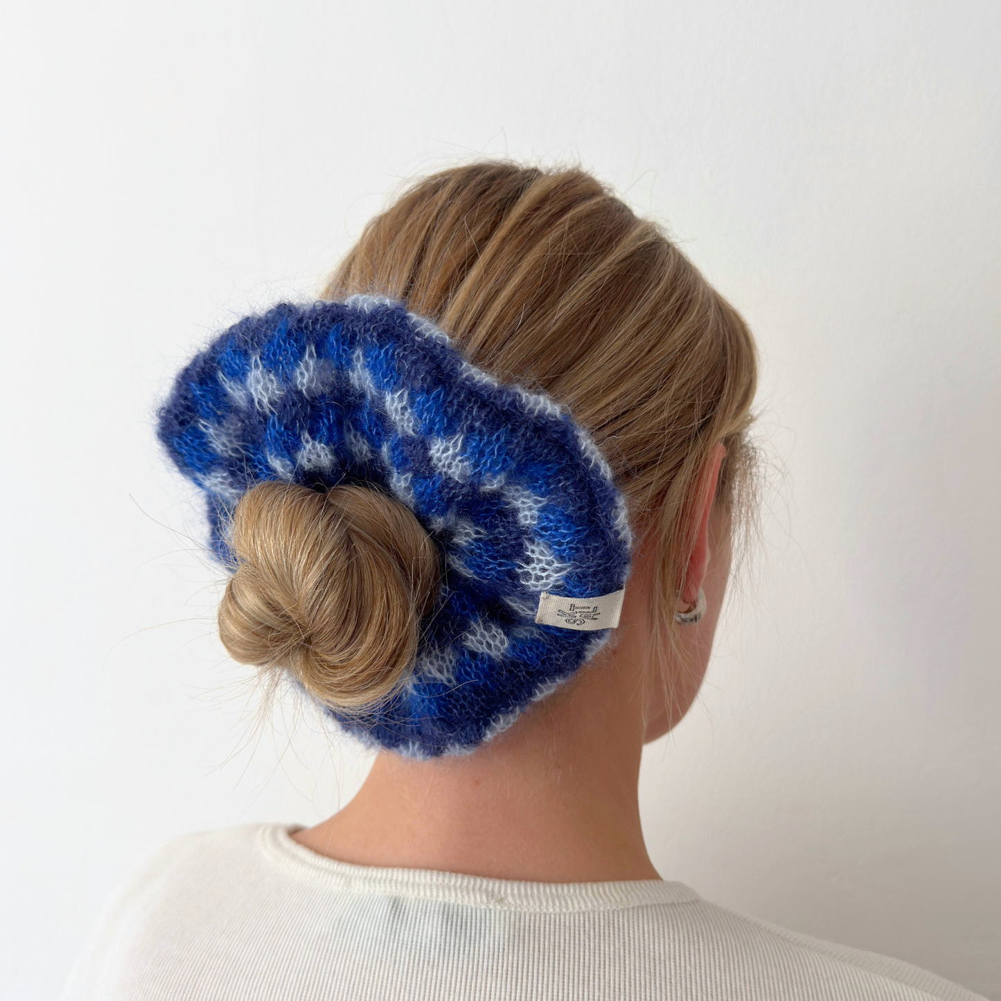 SUMMER SCRUNCHIE