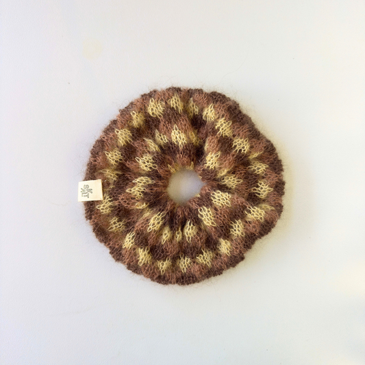 SUMMER SCRUNCHIE