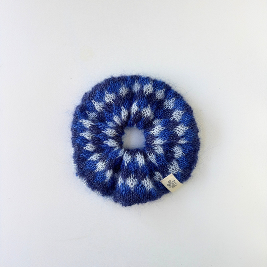 SUMMER SCRUNCHIE