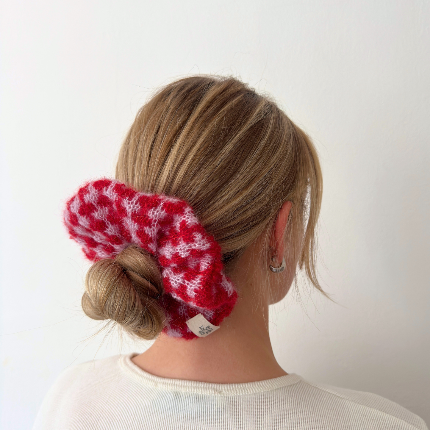 SUMMER SCRUNCHIE