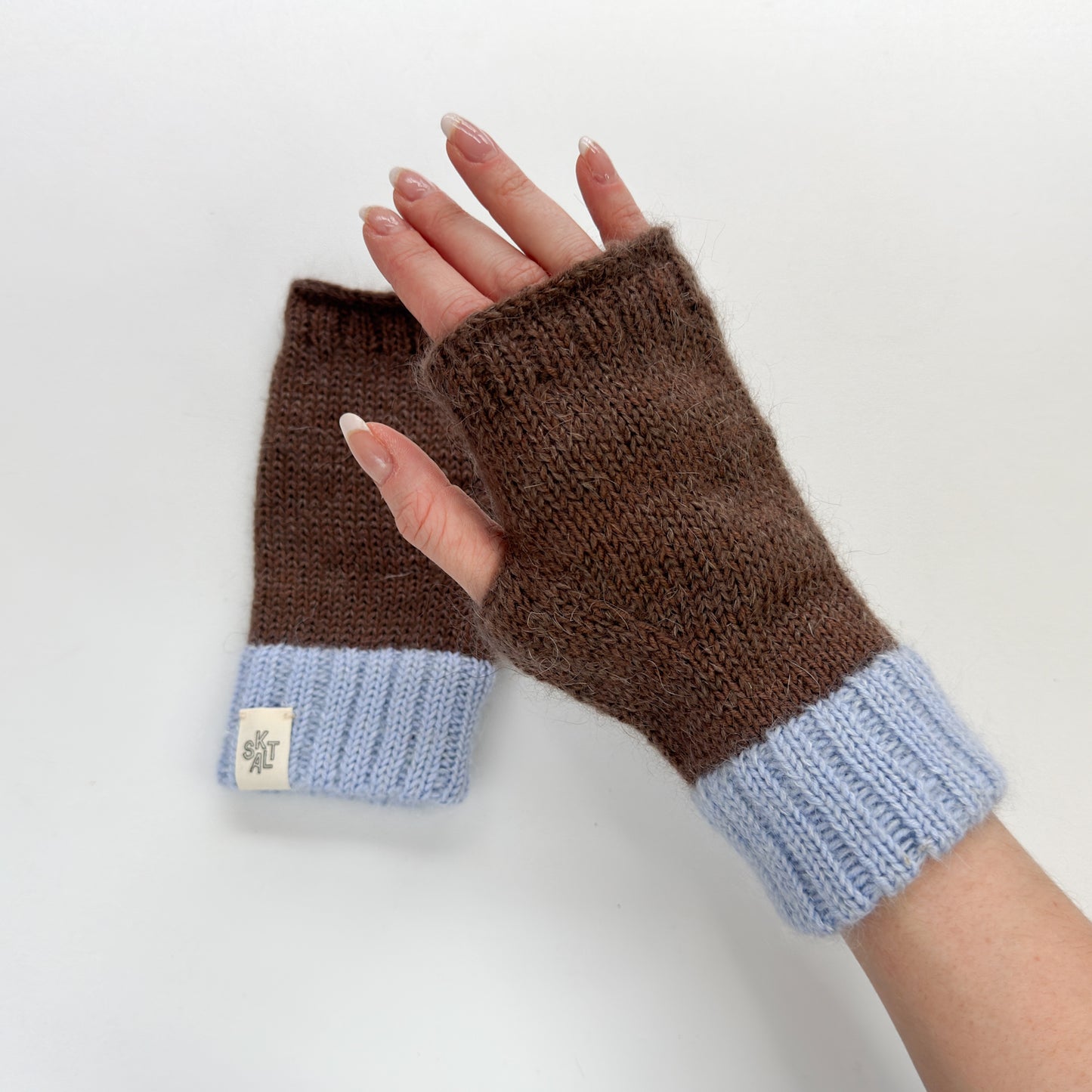 FINGERLESS GLOVES