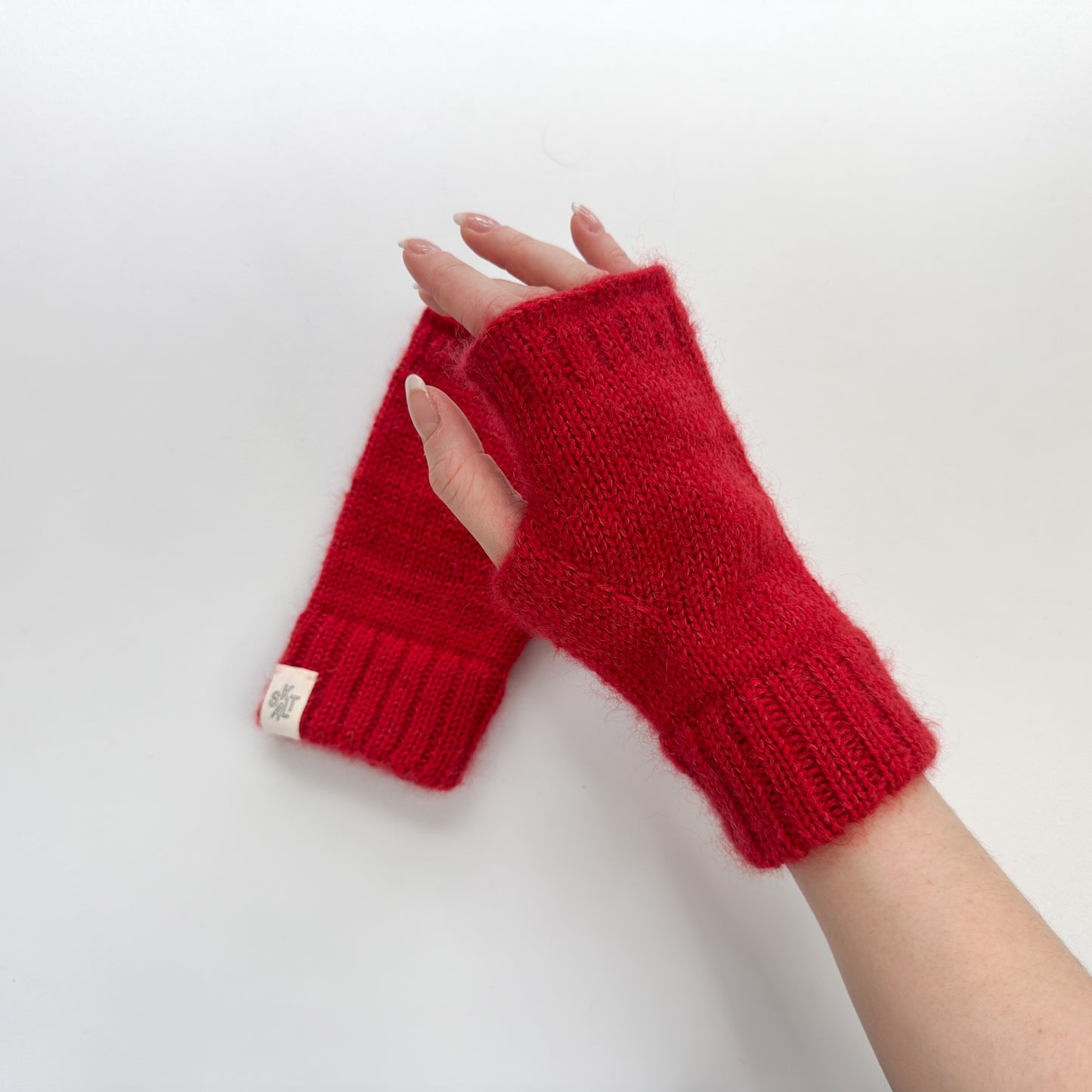 FINGERLESS GLOVES